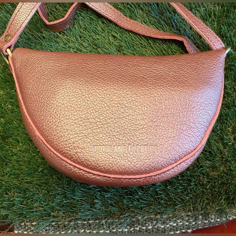 Small Supernova Koala Sling Bag Portland Leather Goods - Picture 2 of 8